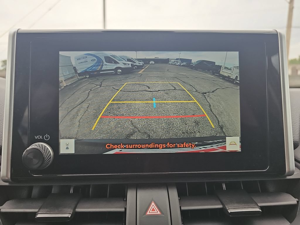 Used 2025 Toyota RAV4 XLE FWD image 21