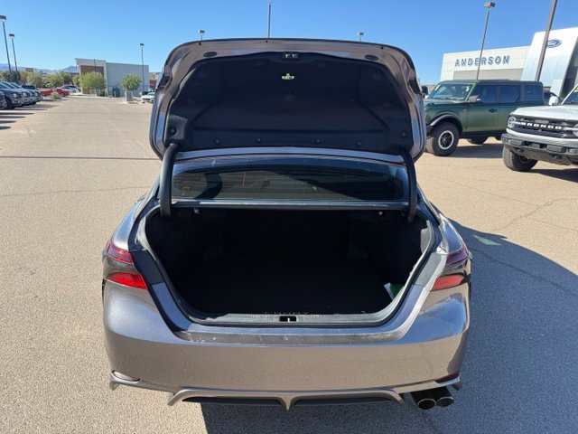 Used 2022 Toyota Camry SE w/ Carpet Mat Package (TMS) FWD image 37