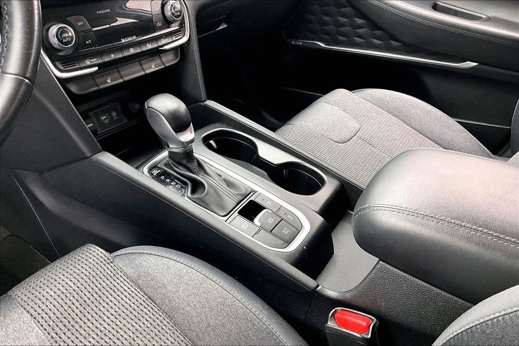 Used 2019 Hyundai Santa Fe SEL FWD image 15