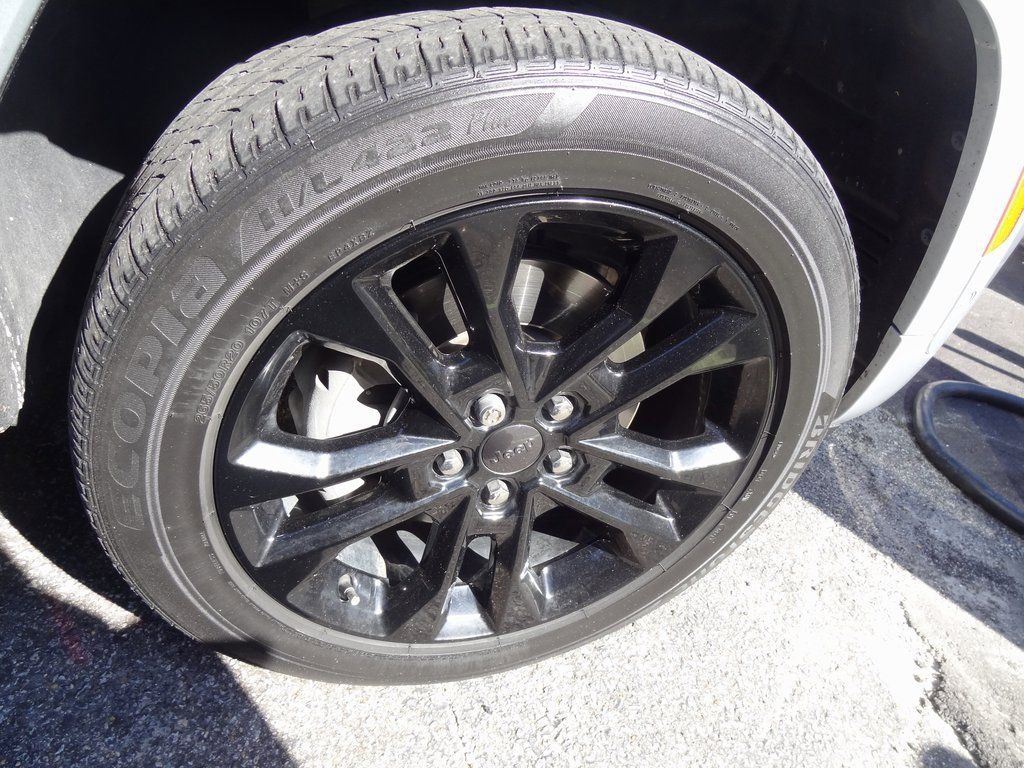 Used 2021 Jeep Grand Cherokee L Overland w/ Advanced Protech Group III image 17