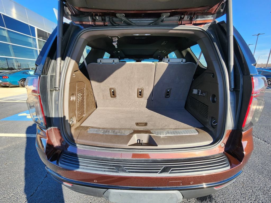 Used 2023 Chevrolet Tahoe Z71 w/ Luxury Package image 28