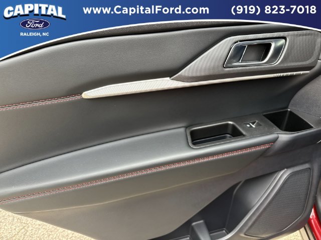 Certified 2025 Ford Explorer ST-Line w/ Premium Package RWD image 17