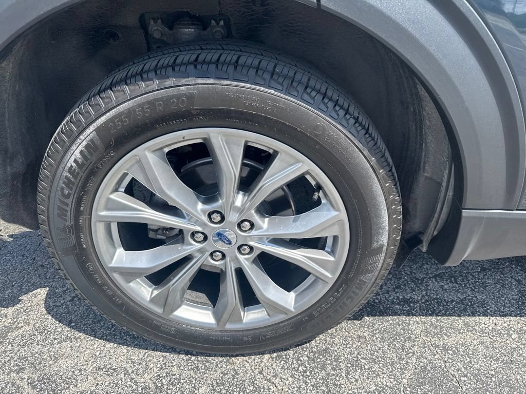Certified 2023 Ford Explorer Limited w/ Equipment Group 301A AWD/4WD image 49