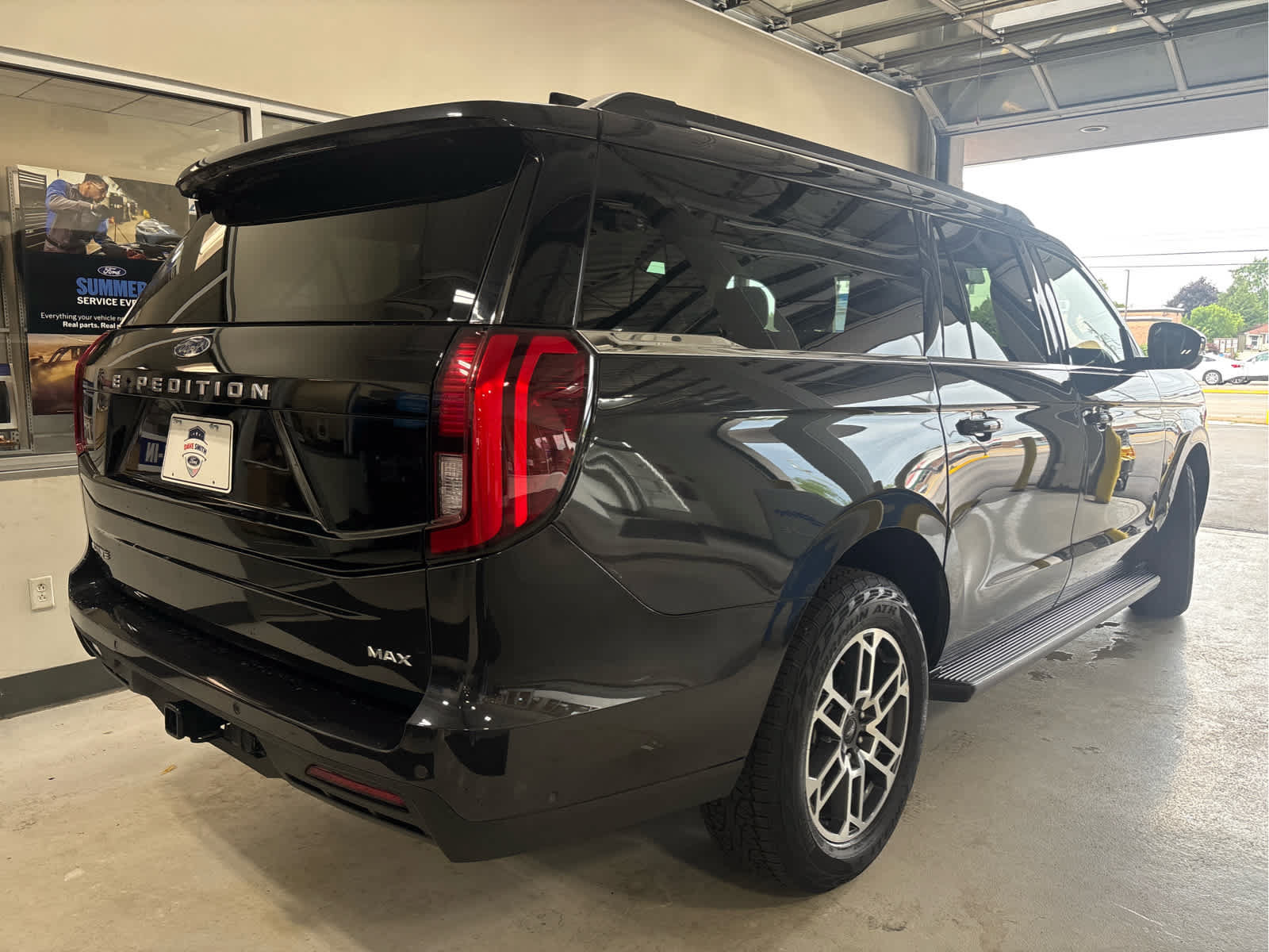 Certified 2025 Ford Expedition Max Active AWD/4WD image 7