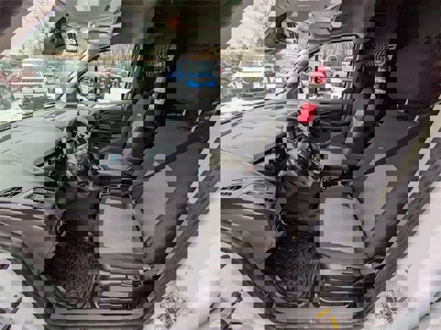 Certified 2023 Ford Transit Connect XL image 25