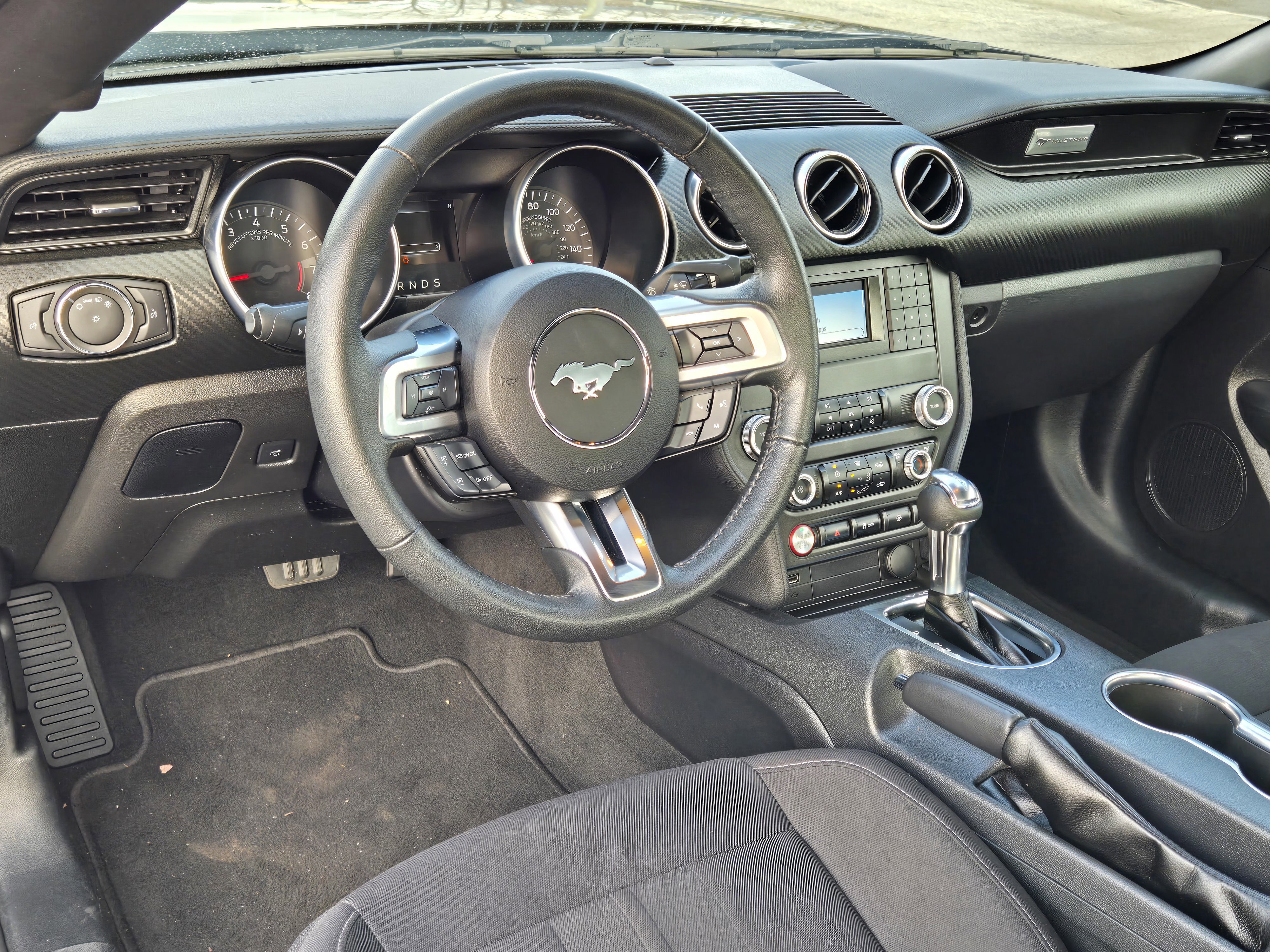 Certified 2022 Ford Mustang Coupe image 17