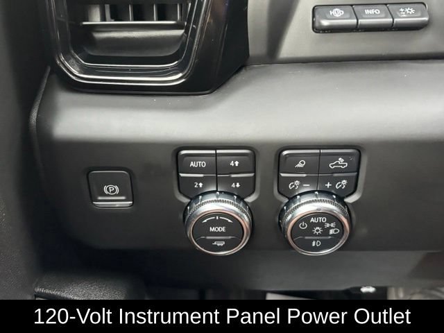 Used 2023 GMC Sierra 1500 AT4 w/ Technology Package AWD/4WD image 31