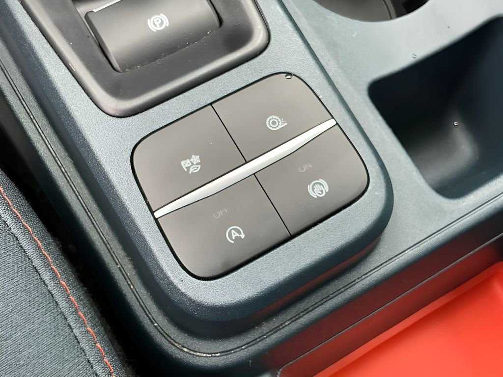 Certified 2022 Ford Maverick XLT w/ Equipment Group 300A Standard AWD/4WD image 20