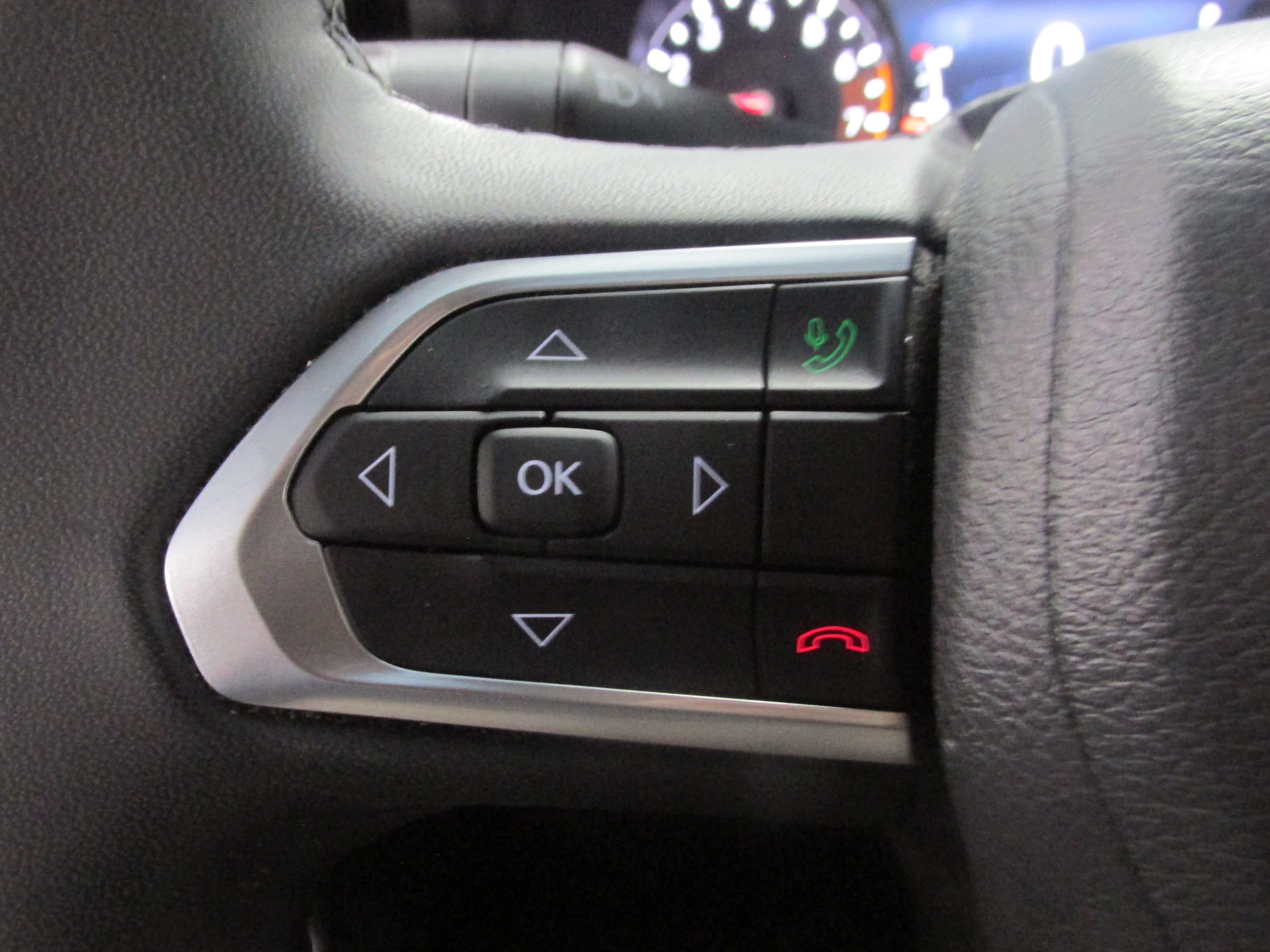 Used 2024 Jeep Compass Latitude AWD/4WD image 30