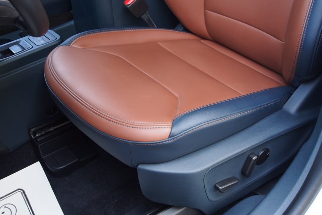 Certified 2023 Ford Maverick Lariat w/ Lariat Luxury Package FWD image 16