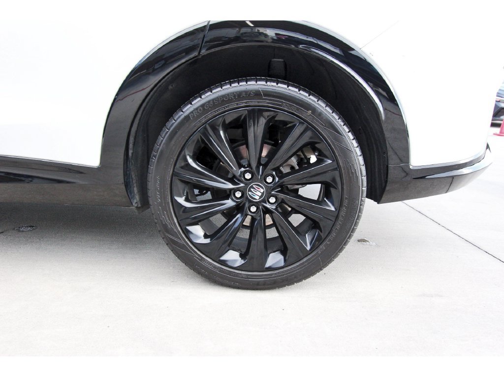 Used 2025 Buick Envista Sport Touring w/ Experience Buick Package FWD image 29