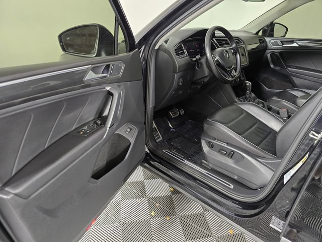 Used 2019 Volkswagen Tiguan SEL Premium AWD/4WD image 21