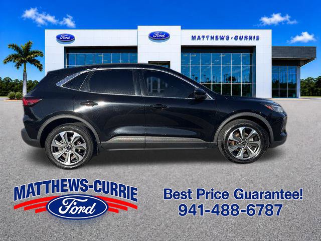 Certified 2023 Ford Escape Platinum AWD/4WD image 3