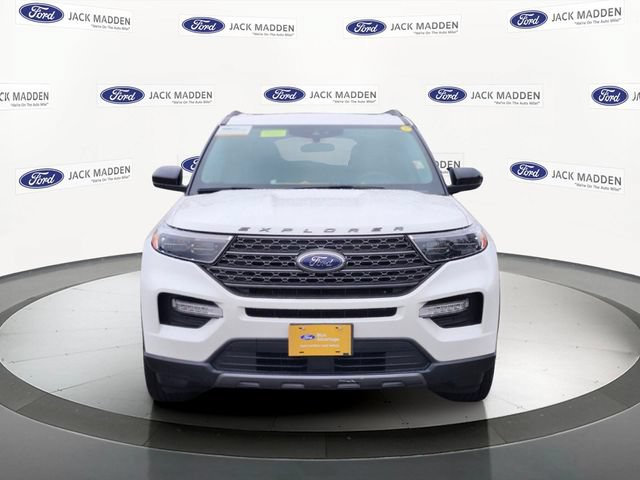 Certified 2023 Ford Explorer XLT w/ Equipment Group 202A AWD/4WD image 8