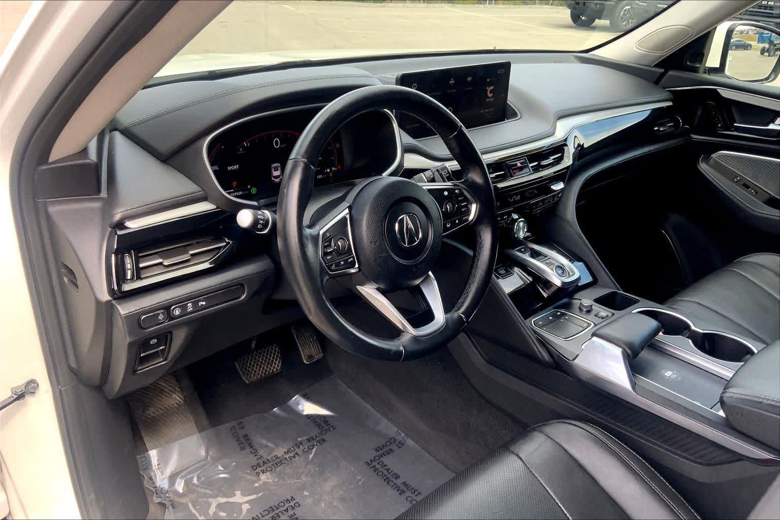 Used 2023 Acura MDX SH-AWD w/ Technology Package image 34