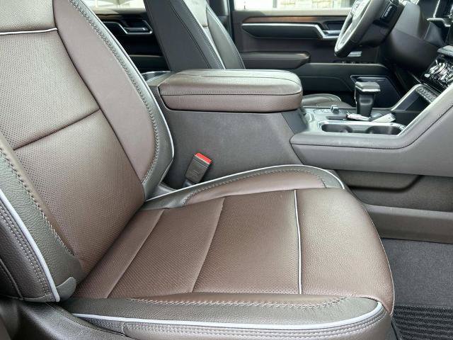 Used 2025 GMC Sierra 1500 Denali AWD/4WD image 24