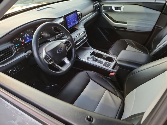 Certified 2023 Ford Explorer XLT w/ Equipment Group 202A image 8