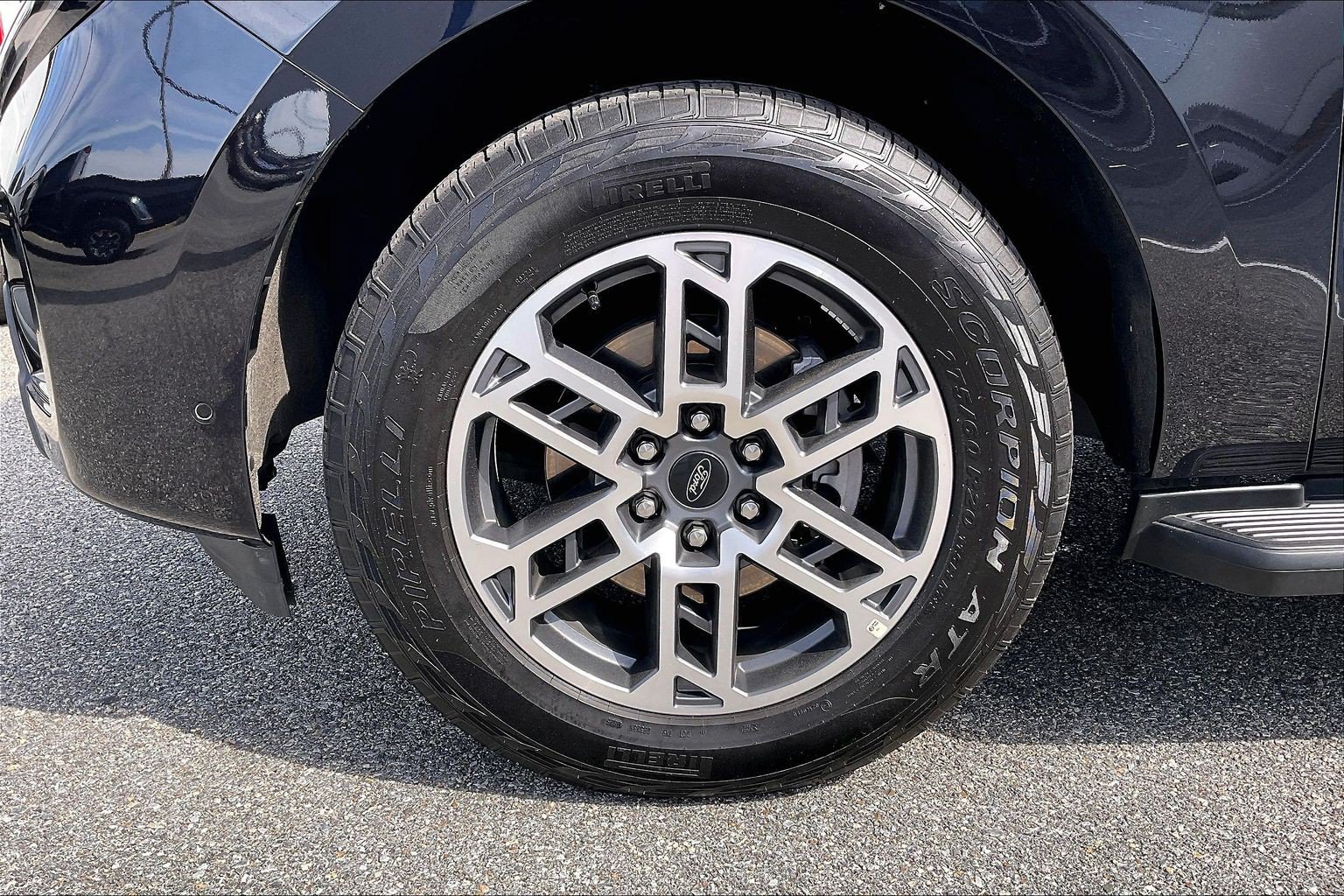 Certified 2025 Ford Expedition Max Active AWD/4WD image 9