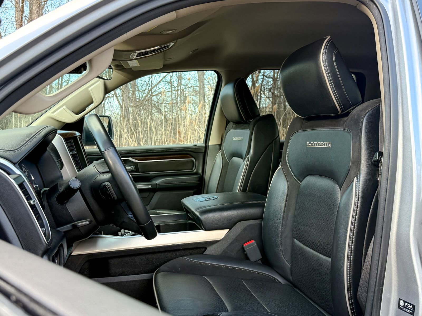 Used 2021 RAM 1500 Laramie AWD/4WD image 18