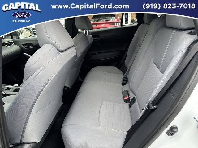 Used 2025 Toyota Corolla Cross AWD Hybrid w/ Moonroof Package image 16