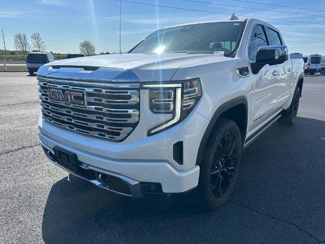 Used 2025 GMC Sierra 1500 Denali w/ Denali Reserve Package AWD/4WD image 4