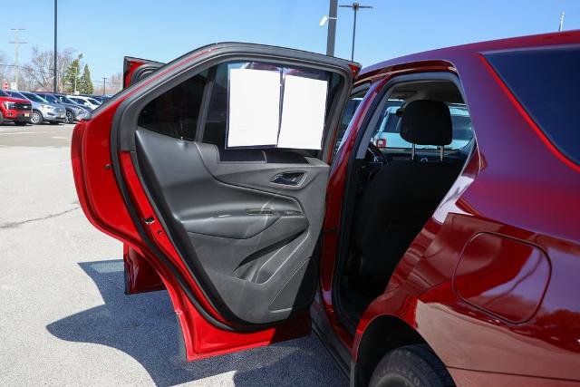 Used 2019 Chevrolet Equinox LT w/ Driver Convenience Package image 21