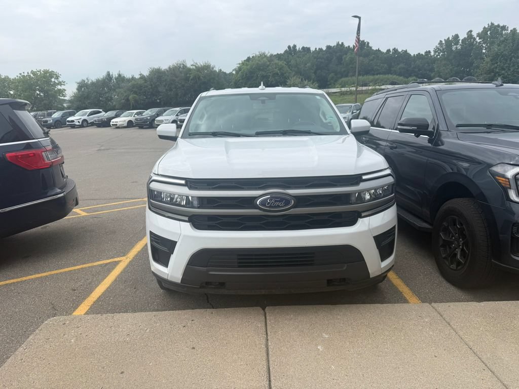 Certified 2023 Ford Expedition Max XLT AWD/4WD image 2