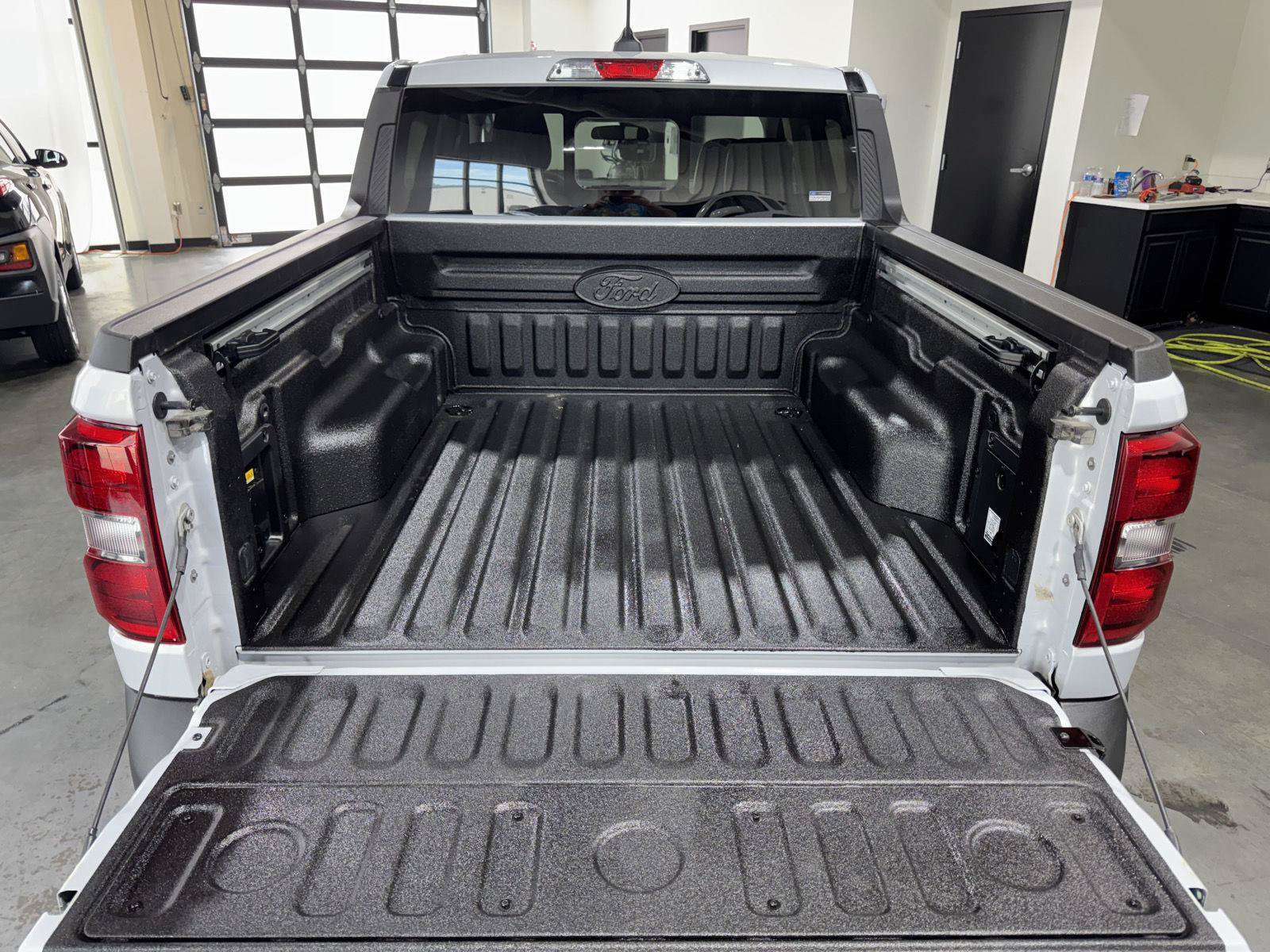 Certified 2025 Ford Maverick Lariat AWD/4WD image 38