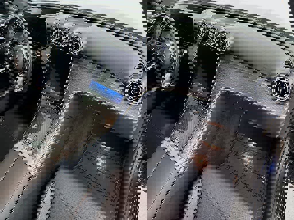 Used 2022 Mercedes-Benz C 300 4MATIC Sedan image 33