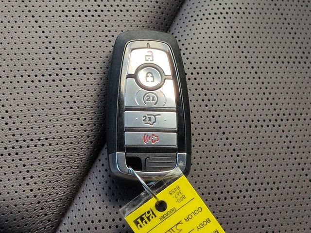 Certified 2025 Ford Explorer Platinum AWD/4WD image 29
