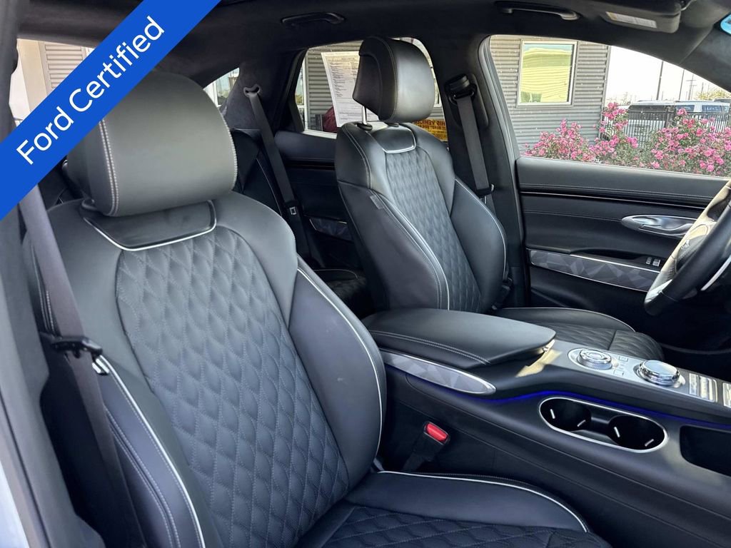 Used 2025 Genesis GV70 3.5T Sport w/ Sport Advanced Package image 12