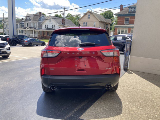 Certified 2022 Ford Escape SE w/ SE Sport Appearance Package AWD/4WD image 6
