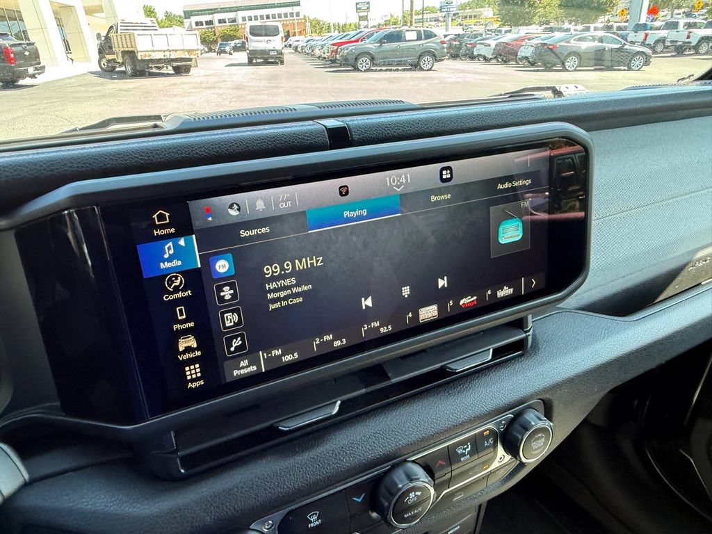 Used 2024 Jeep Gladiator Sport AWD/4WD image 20