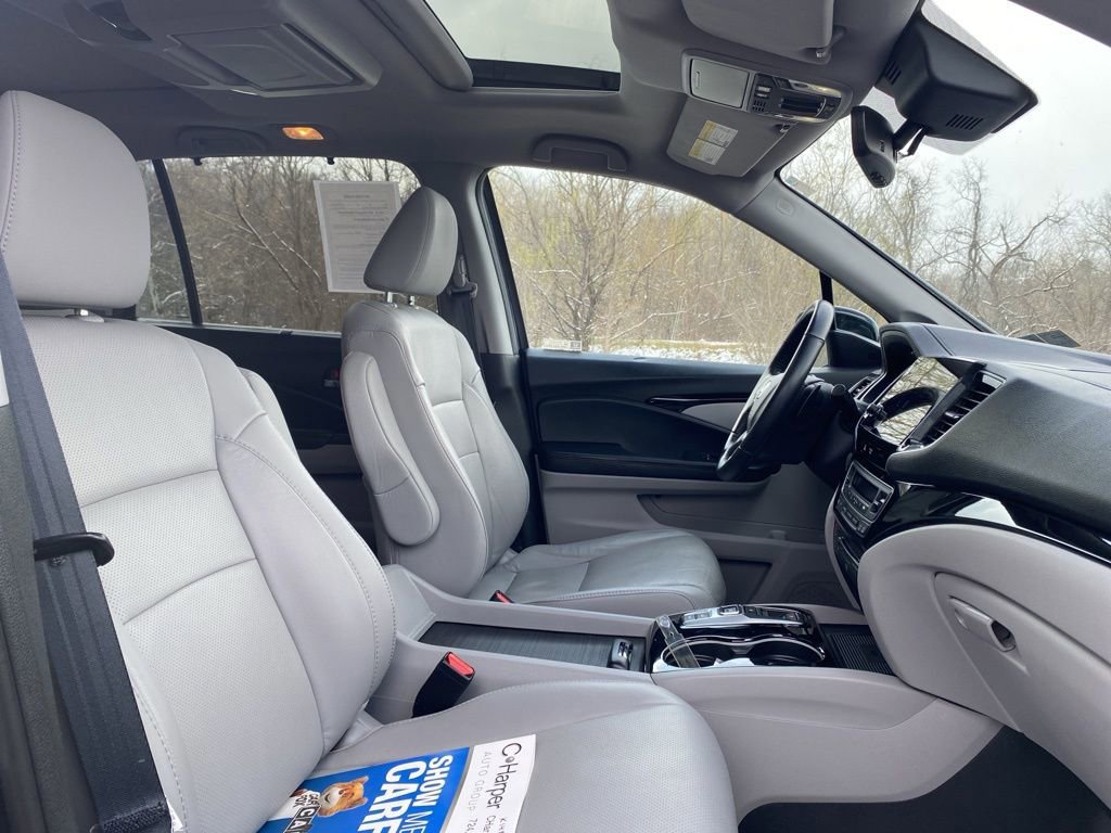 Used 2022 Honda Pilot Elite image 11