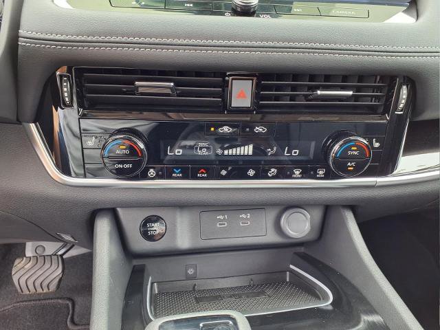 Used 2025 Nissan Rogue SL w/ Tech Package AWD/4WD image 22