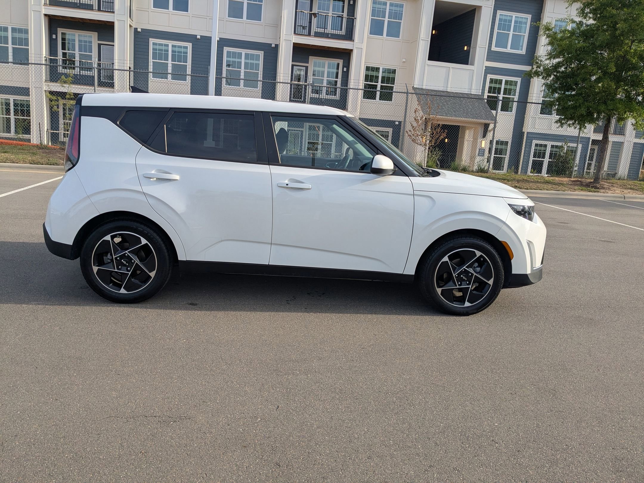 Used 2024 Kia Soul EX FWD image 6