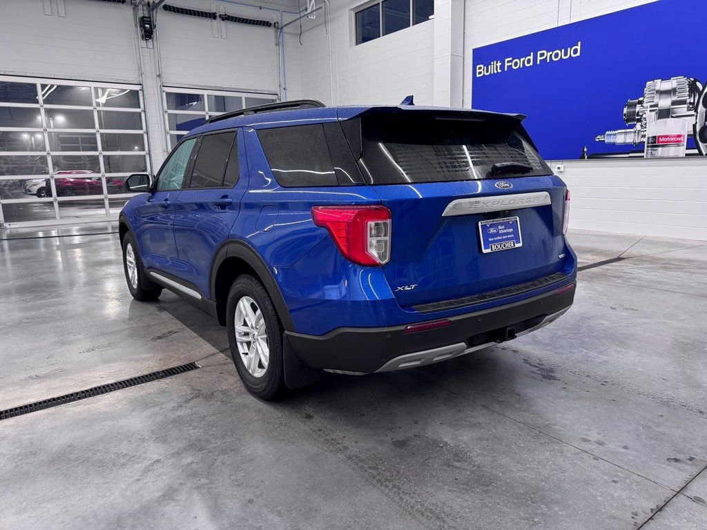 Certified 2020 Ford Explorer XLT w/ Equipment Group 202A image 5