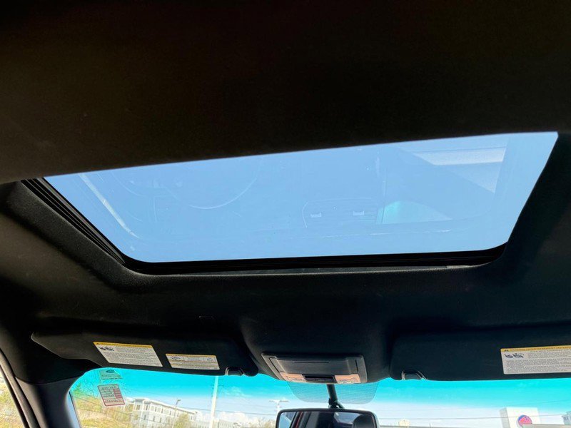 Certified 2018 Ford Explorer XLT w/ Equipment Group 202A image 18