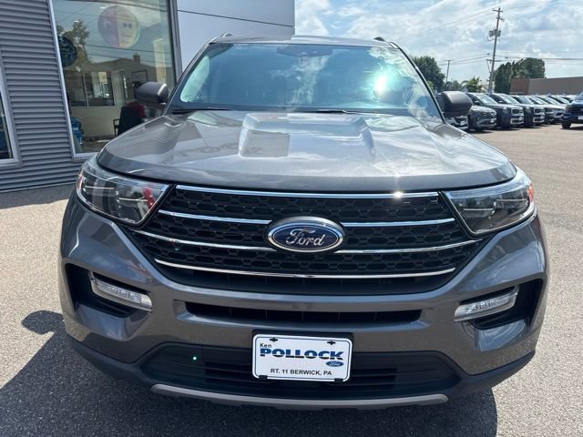 Certified 2023 Ford Explorer XLT w/ Equipment Group 202A AWD/4WD image 3