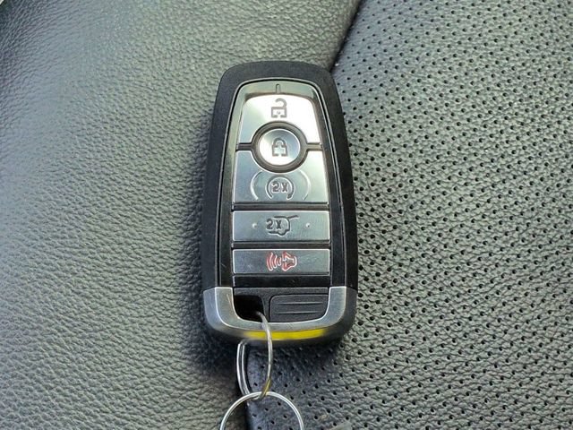 Certified 2019 Ford Explorer Limited w/ Ford Safe & Smart Package FWD image 28