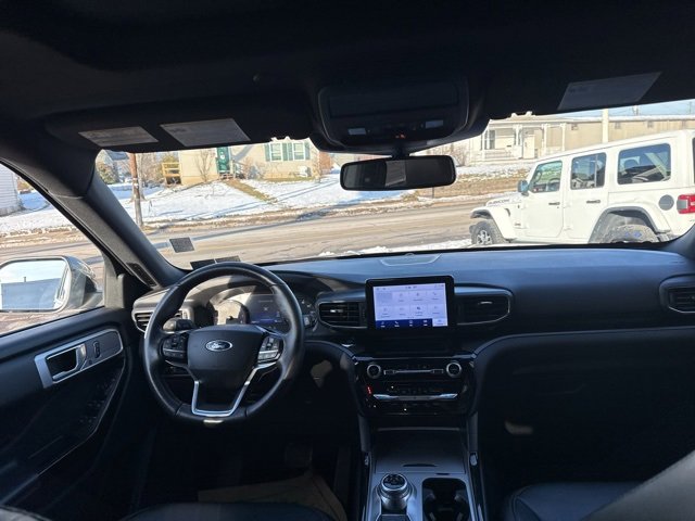 Certified 2022 Ford Explorer ST-Line w/ Class IV Trailer Tow Package image 39