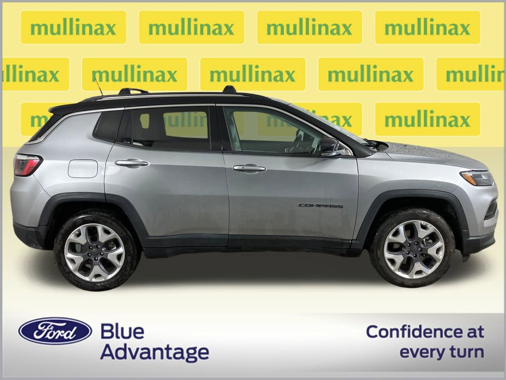 Used 2022 Jeep Compass Limited w/ Sun and Sound Group image 2