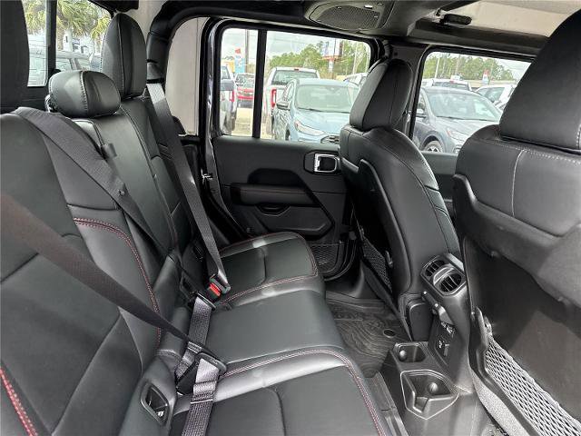 Used 2024 Jeep Gladiator Rubicon w/ Technology Group image 20