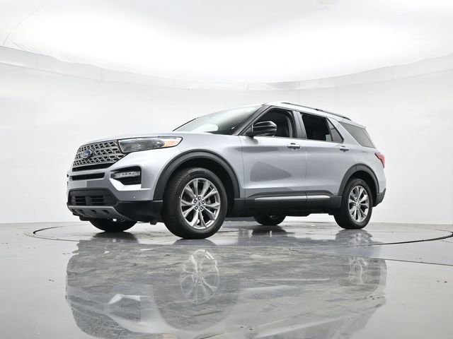Certified 2023 Ford Explorer Limited w/ Equipment Group 301A AWD/4WD image 40