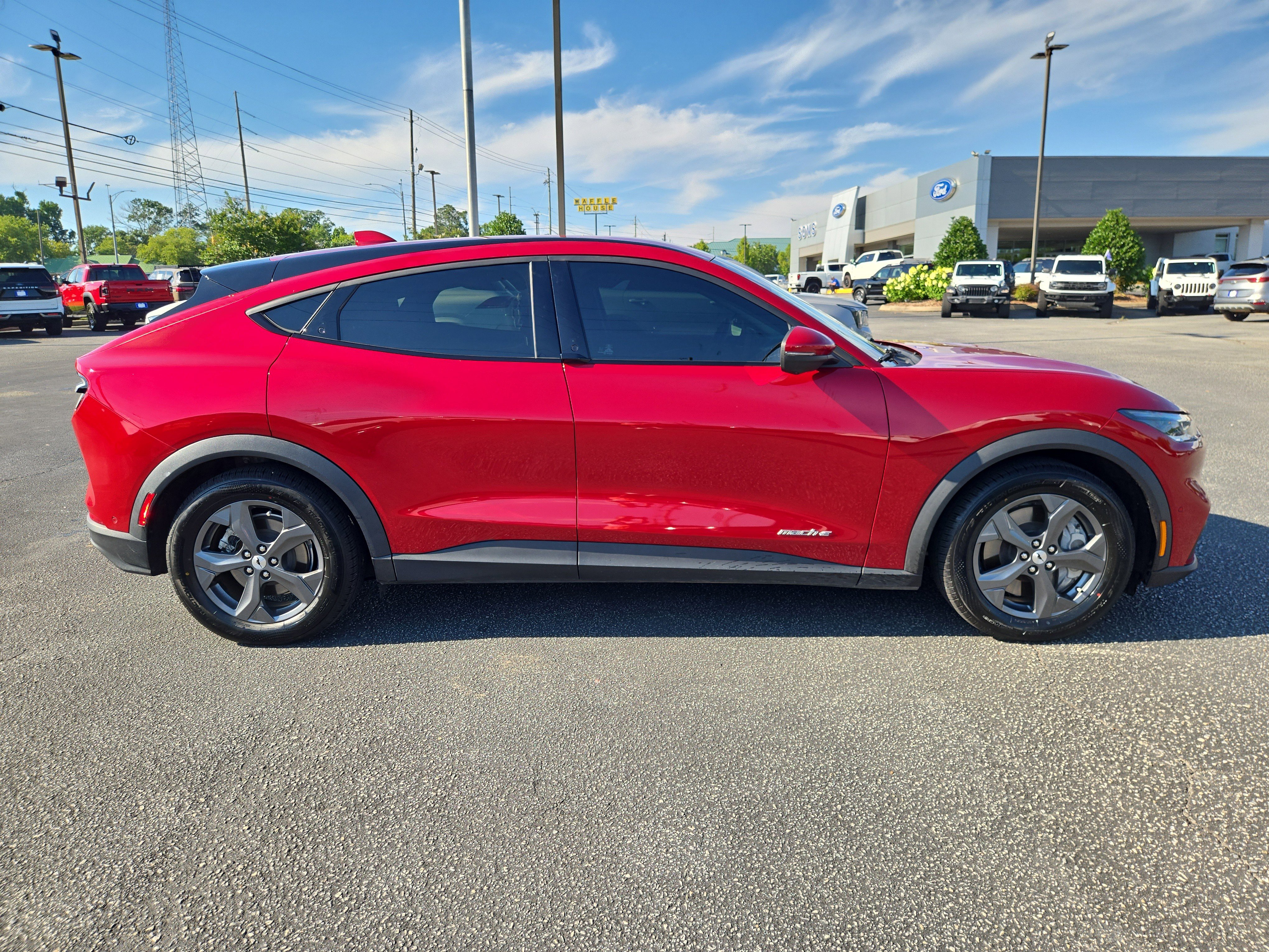Certified 2022 Ford Mustang Mach-E Select w/ Comfort/Technology Package RWD image 6