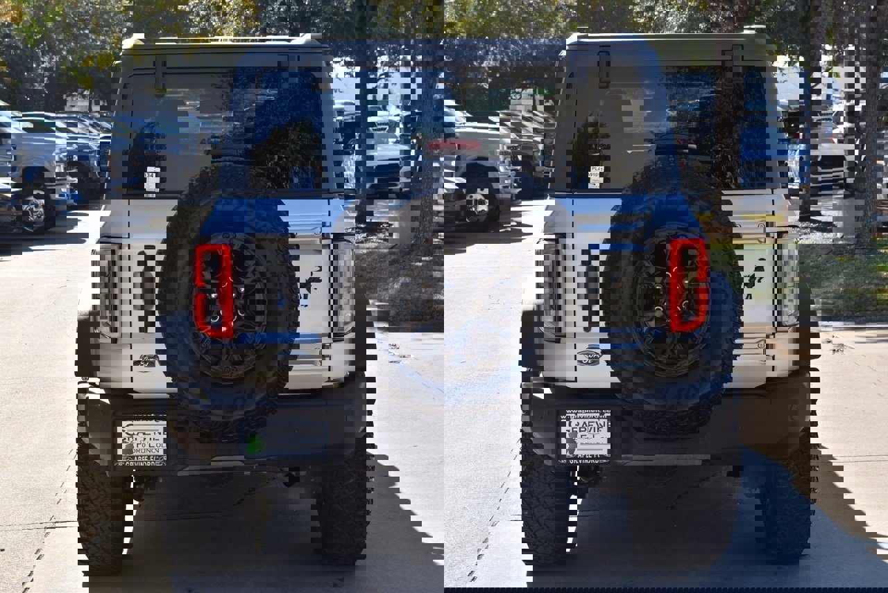 Certified 2023 Ford Bronco Wildtrak image 9