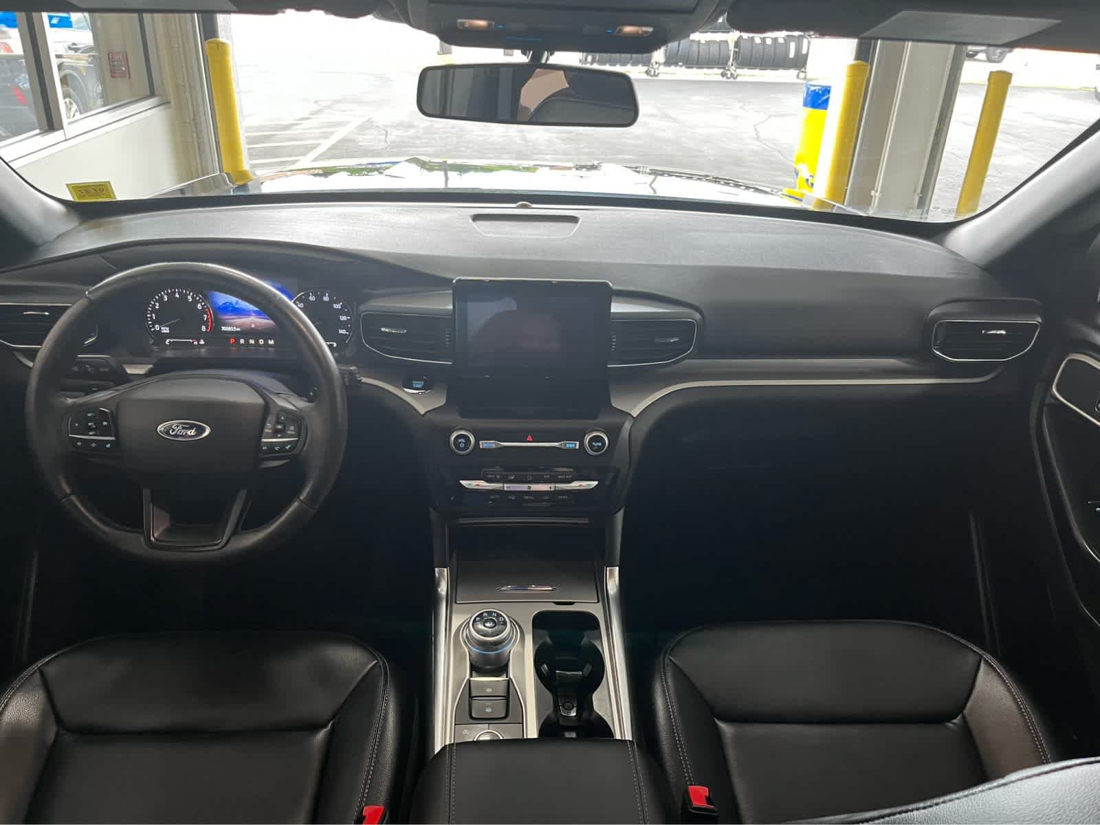 Certified 2020 Ford Explorer XLT w/ Equipment Group 202A AWD/4WD image 8