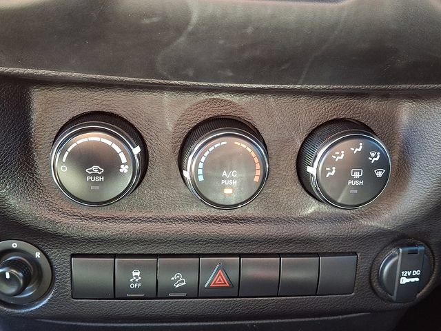 Used 2018 Jeep Wrangler Unlimited Sport S AWD/4WD image 12