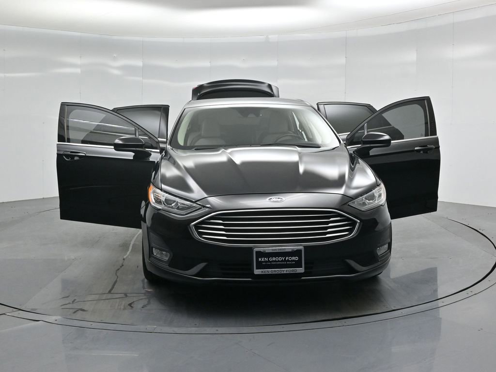 Certified 2020 Ford Fusion SE w/ Equipment Group 151A image 53