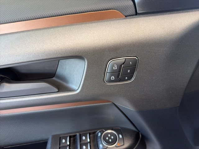 Certified 2025 Ford Bronco Sport Outer Banks w/ Outer Banks Tech Package+ AWD/4WD image 17